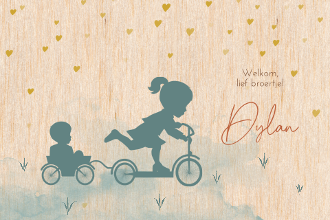 Echt houten babykaartje met silhouetjes van kindjes op step