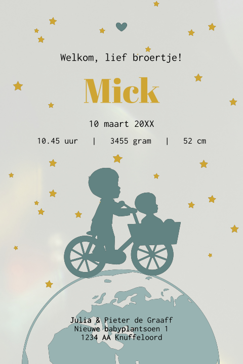 Acryl geboortekaartje met wereldbol en silhouet van broertjes op fiets