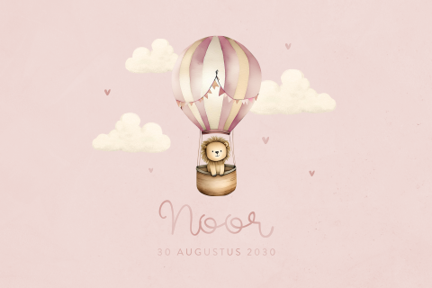 Roze geboortekaartje met leeuwtje in luchtballon en hoogglans