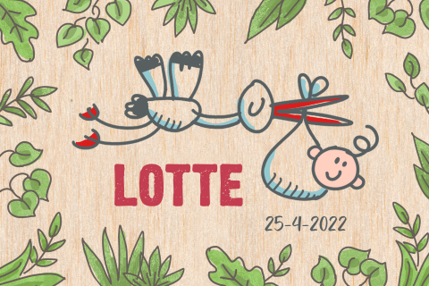 Getekend babykaartje op echt hout met ooievaar met baby in jungle