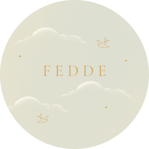 Ronde raamsticker groen met wolken en vogeltjes