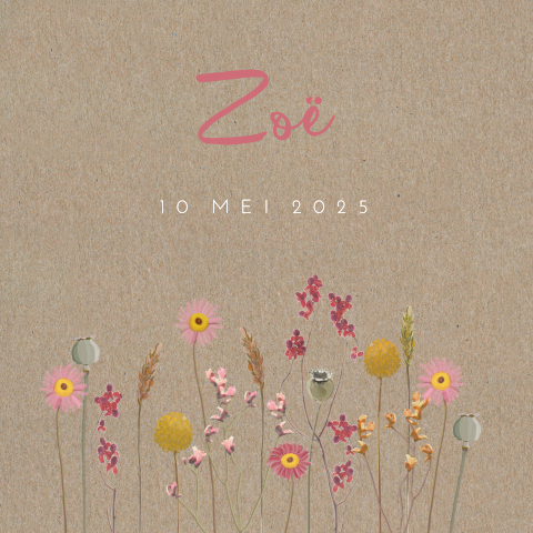 Echt kraftkarton geboortekaartje met bloemen