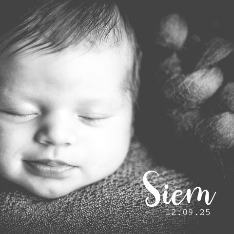 Lief geboortekaartje voor een jongen met foto en groen hartje