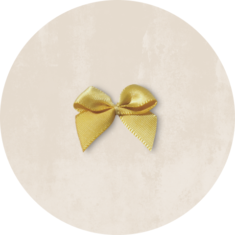 Sluitsticker met beige velvet-look en strikje