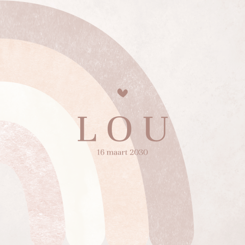 Lief babykaartje met regenboog en zachte kleuren voor een meisje