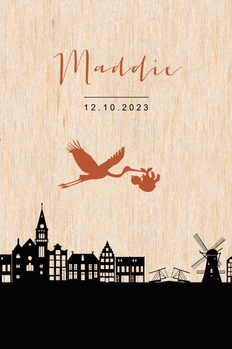 Echt houten geboortekaartje voor meisje met een skyline en ooievaar
