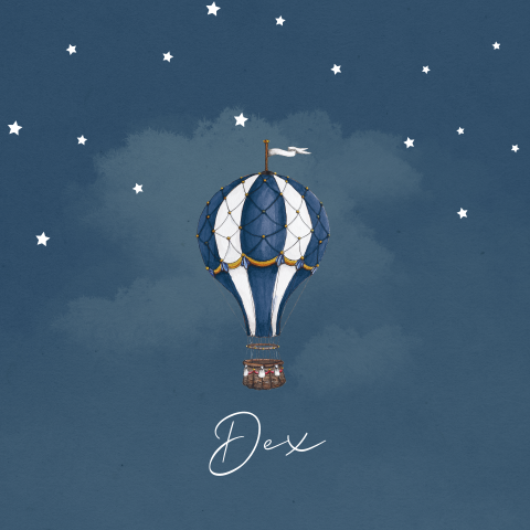 Dromerig geboortekaartje met donkerblauwe watercolour en luchtballon