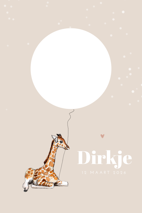Zelf maken originele stans geboortekaartje met maan en baby giraf