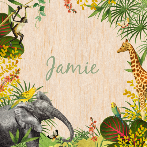 Stoer geboortekaartje op echt hout met dieren in jungle
