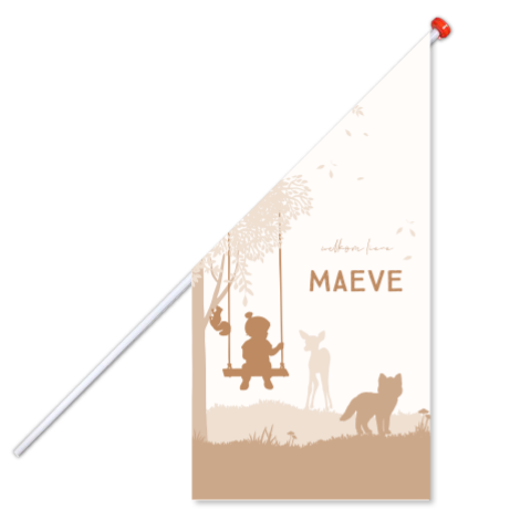Geboortevlag met silhouetje meisje en bosdieren