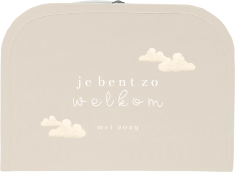 Zwangerschapsaankondiging geboortekoffertje met wolkjes en tekst