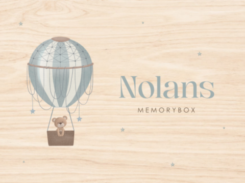 Houten memorybox met luchtballon en beertje