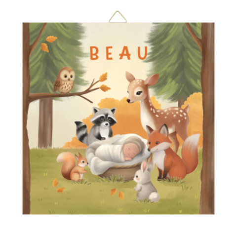 Geboortetegeltje met baby in mand, bosdieren en herfstlucht