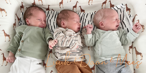 Geboortekaartje Drieling Babyfoto Neutraal