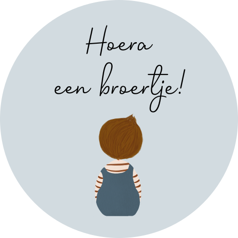 Traktatie sticker hoera een broertje bruin haar