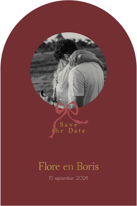 Save the Date boogvorm foto aubergine paars strik