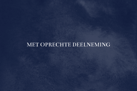 Stijlvolle met oprechte deelneming kaart in donkerblauw