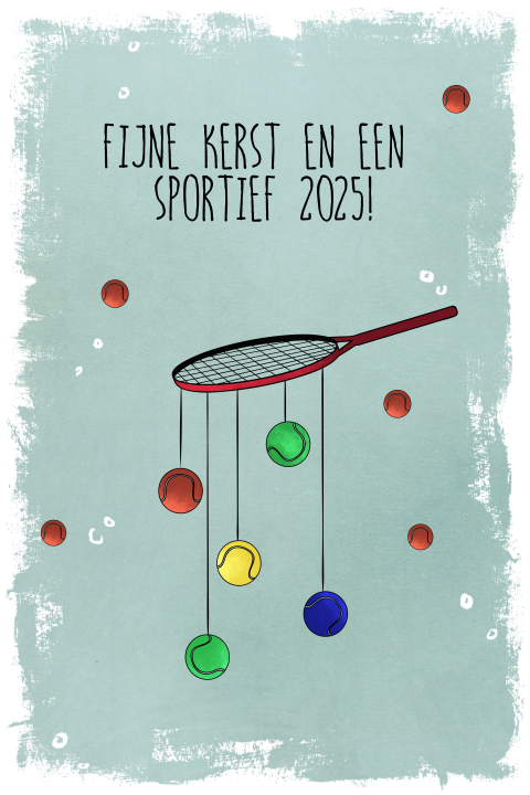Tennisracket met tennisballen boven kerstbomen