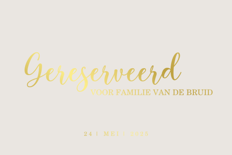 Chique gereserveerd kaart met goudfolie