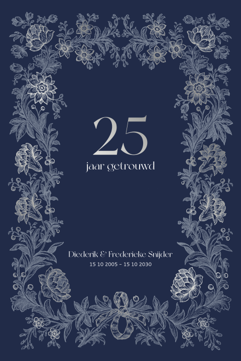 Klassieke jubileumkaart met bloemenkrans