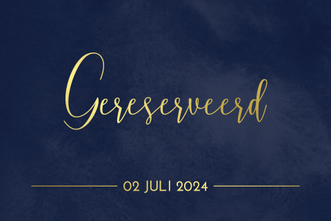 donkerblauw gereserveerd kaartje met goudfolie