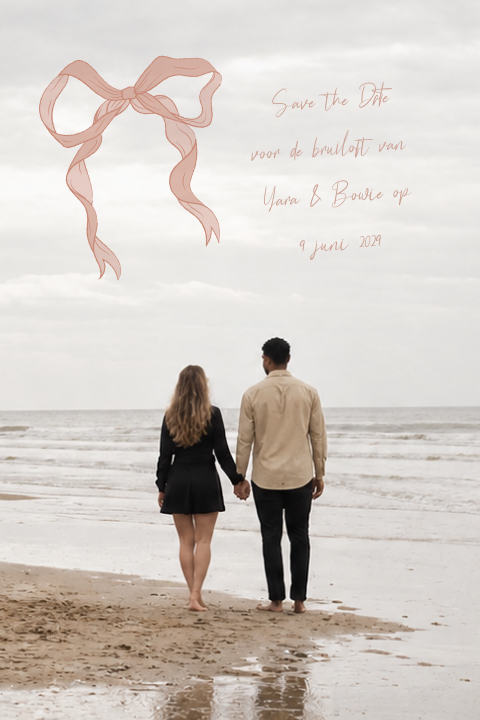 Romantische Save the Date met strik en foto