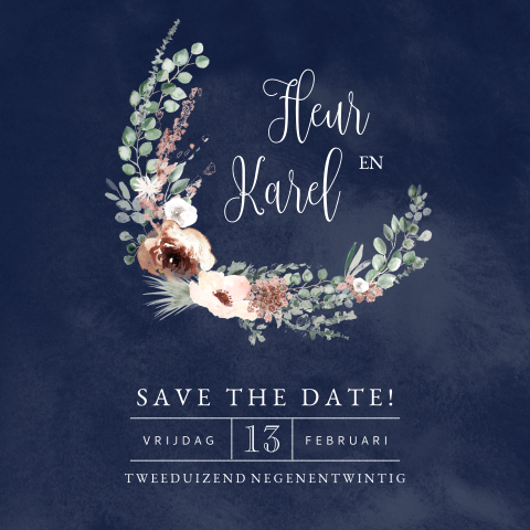 Donkerblauwe Save the Date kaart met bloemenkrans