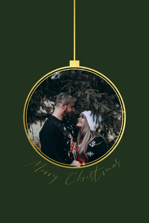 Groene Save the Date kerstkaart met een kerstbal
