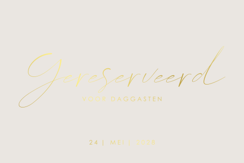 Gereserveerd kaartje stijlvol met goudfolie