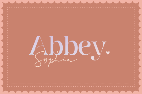 geboortekaartje Abbey met speelse rand en naam in foliedruk