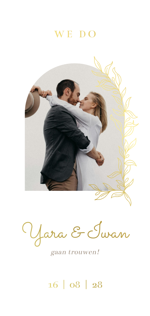 trouwkaart boog met takjes in goudfolie