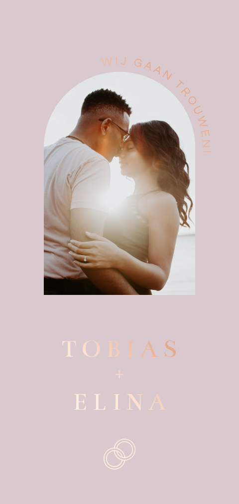 trouwkaart met foto in boogvorm en roségoudfolie