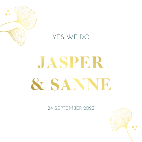 Trouwkaart met ginkgo bladeren en goudfolie