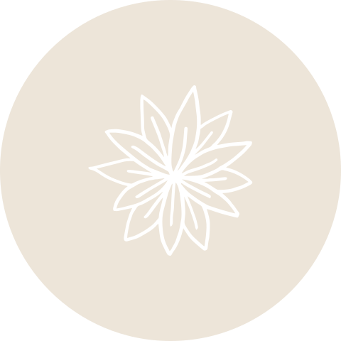 Sluitsticker geboortekaartje beige bloem