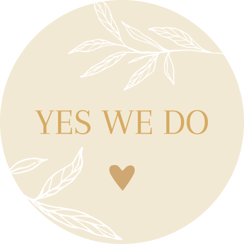 Sluitsticker trouwkaart Dennis & Anna crème takjes yes we do