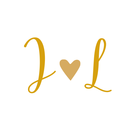 Sluitsticker trouwkaart Jesse & Liset wit sierlijk trouwlogo goud