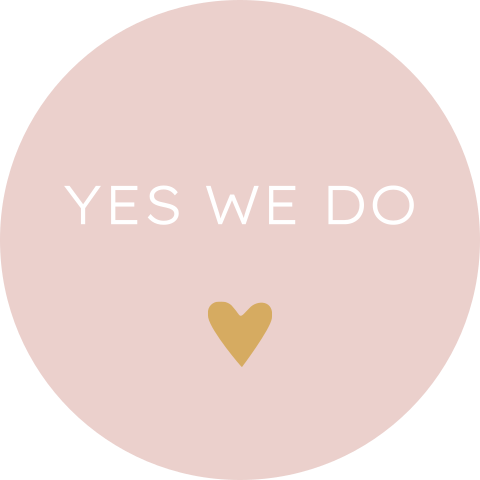 Sluitsticker trouwkaart Rianne & Martijn roze yes we do hartje