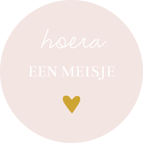 Sluitsticker geboortekaartje Romy hoera een meisje hartje