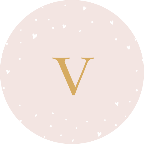 Sluitsticker geboortekaartje Viv roze hartjes letter