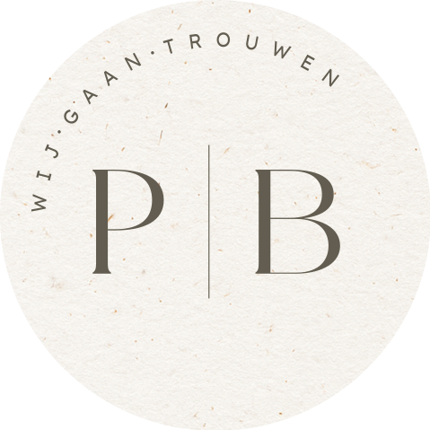 Sluitsticker beige initialen tekst 