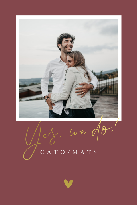 Oudroze trouwkaart met eigen foto en goudfolie hartje