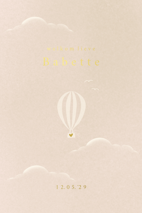 Geboortekaartje roze luchtballon wolkjes