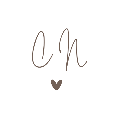 Sticker voor trouwkaart met initialen en hartje