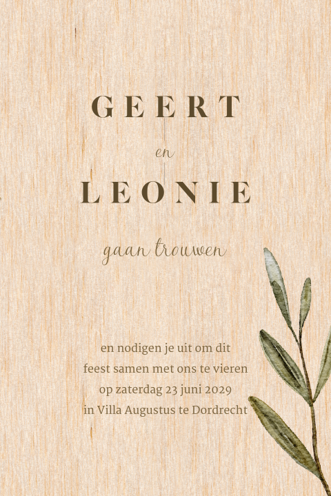 Houten trouwkaart met ronde hoeken en groen takje