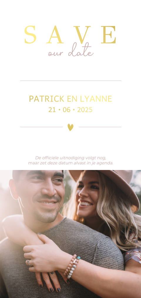 Langwerpige save the date kaart met foto en foliedruk