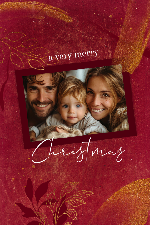 Staande rode kerstkaart met brushstrokes in goudlook met eigen foto