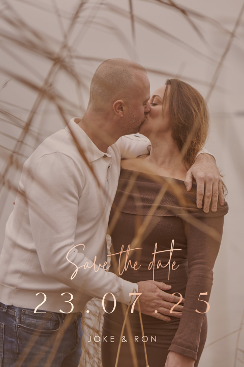 Foto save the date kaart sierlijk rose goudfolie