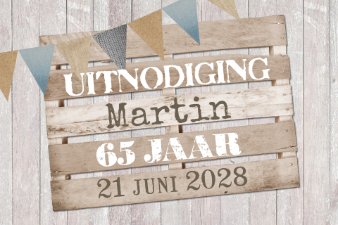 Uitnodiging 65 jaar met hout en vlaggenlijn