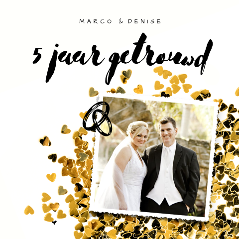 Uitnodiging 5 jaar getrouwd met hartjes confetti