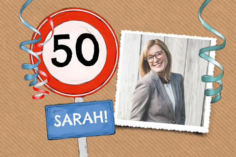 Uitnodiging 50 jaar Sarah met snelheidsbord op kraft